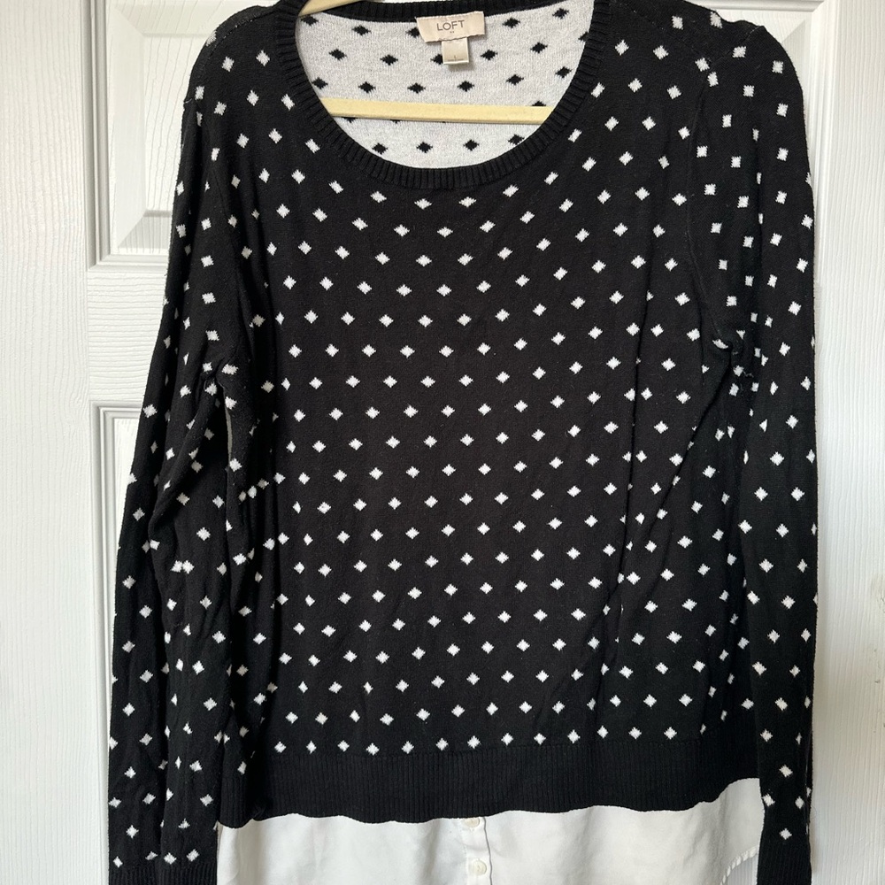 LOFT Black and White Patterned Button Down Shirt